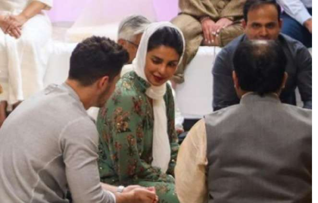 प्रियंका चोपड़ा जोनास ने न्यूयॉर्क में खोला रेस्तरां, पूजा-पाठ की तस्वीरें सोशल मीडिया में हुईं वायरल